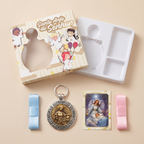 Unboxing: caixa, bandeja, medalhão, santinho do Anjo da Guarda e as fitas azul e rosa